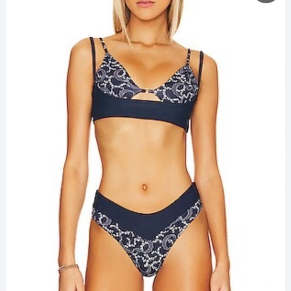 New! Frankie’s Bikinis Bellamy Ribbed Bikini Bottom 10722